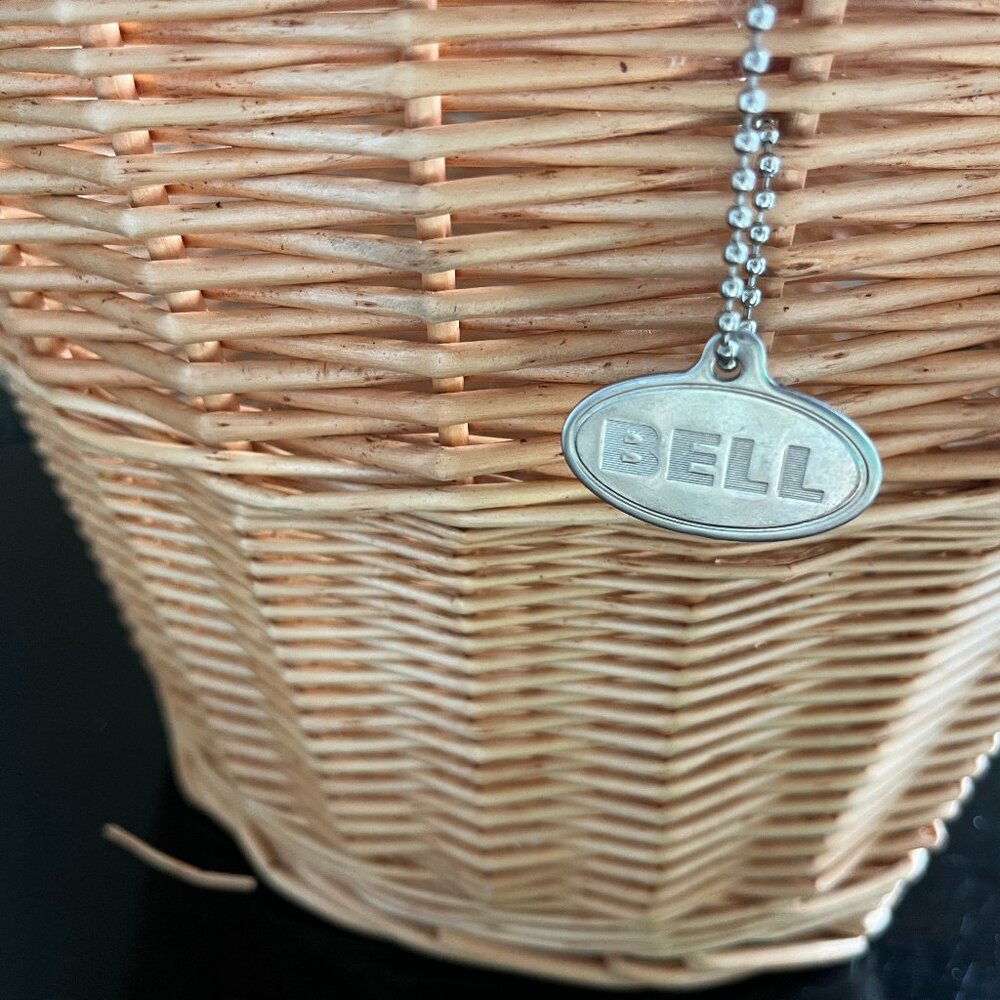 BELL Wicker Bike Basket with Leather Straps. 10" x 13"